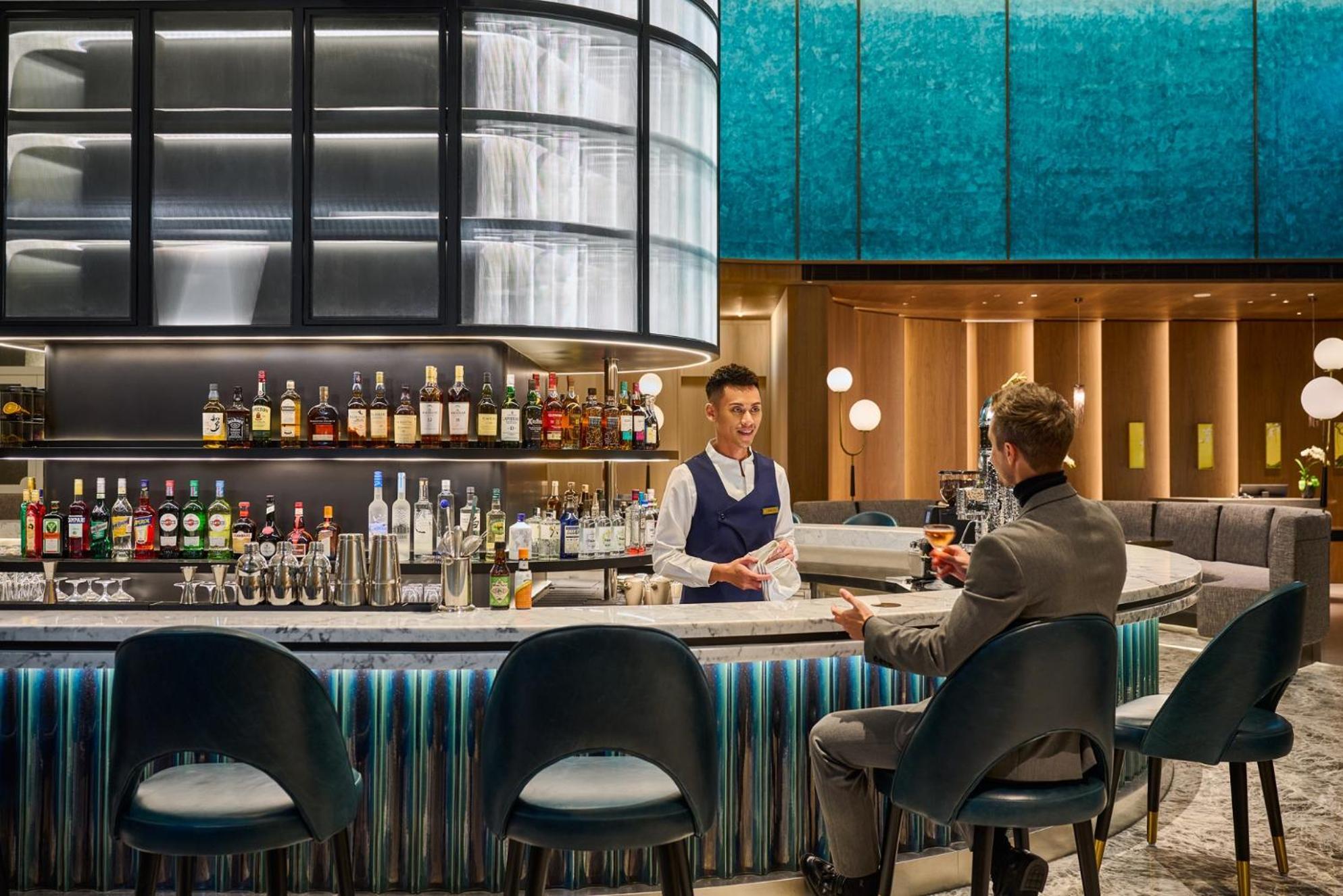 InterContinental Kaohsiung, an IHG Hotel Bagian luar foto The bar at the new lounge