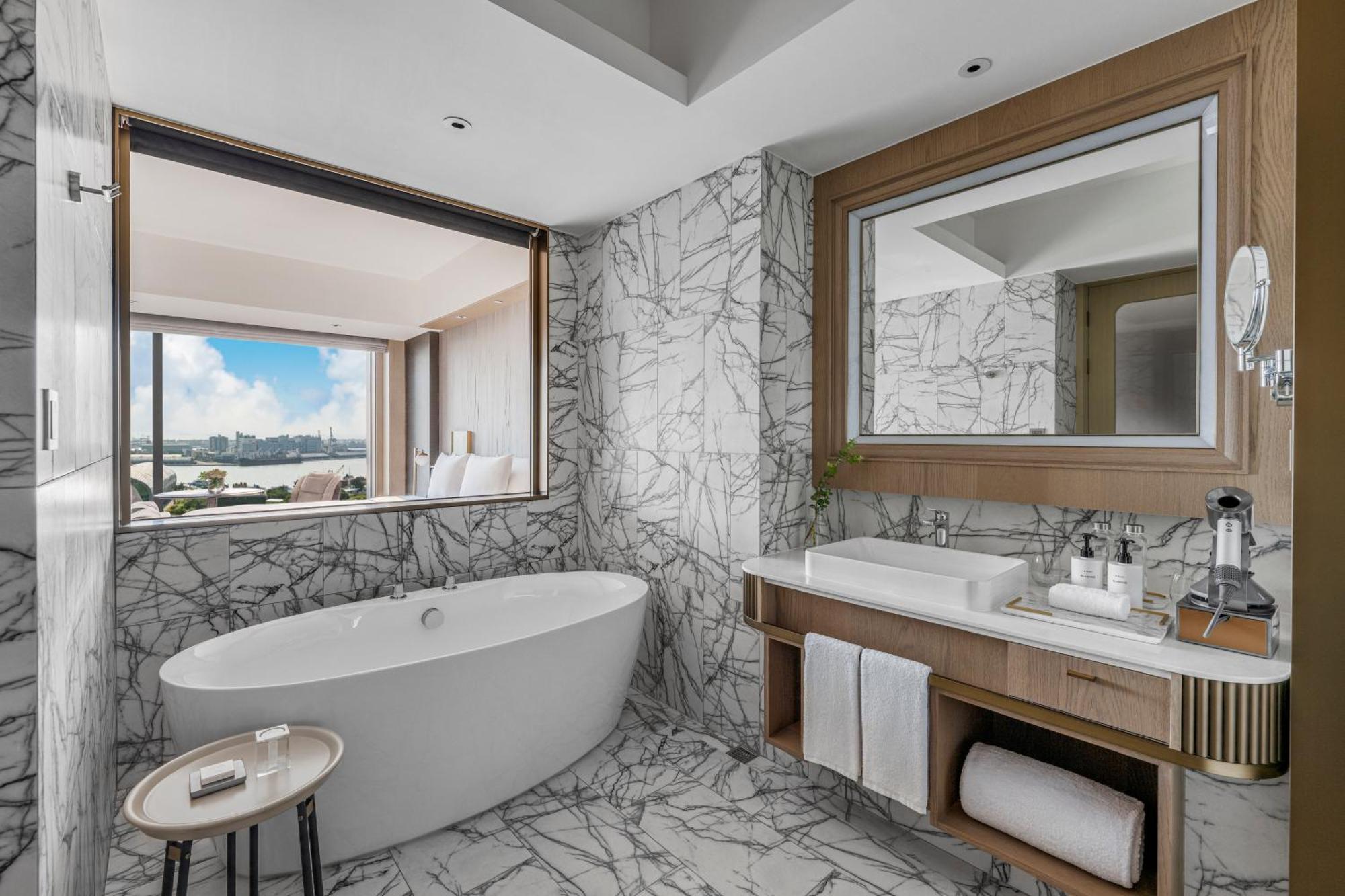 InterContinental Kaohsiung, an IHG Hotel Ruang foto Bathroom